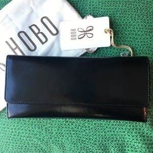 Hobo Sadie Vintage Hide Wallet with dust bag- NWT